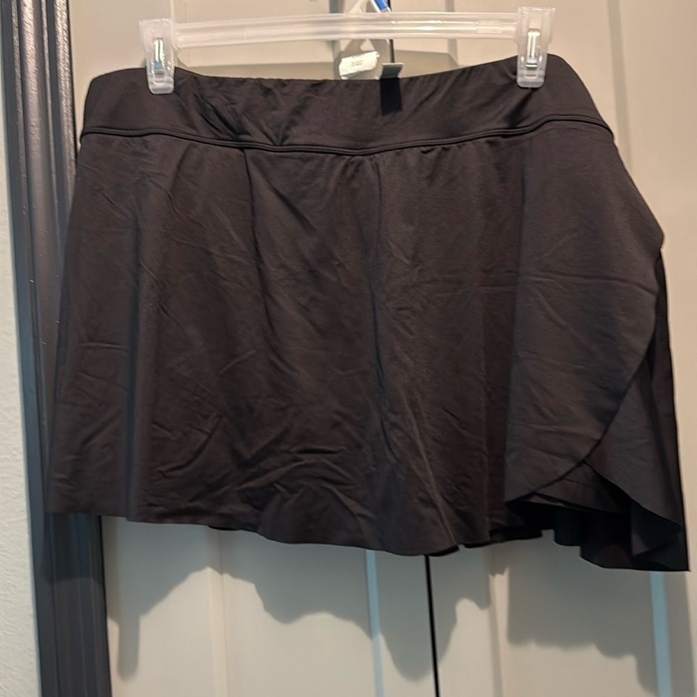 Black, size 22W swim skirt.